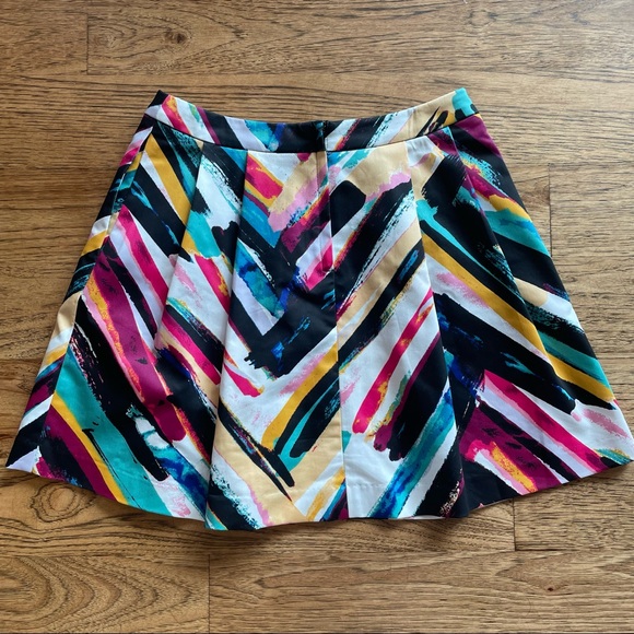 H&M Women's Colorful Abstract Printed Pleated Mini Skirt Size 6 - Picture 2 of 5